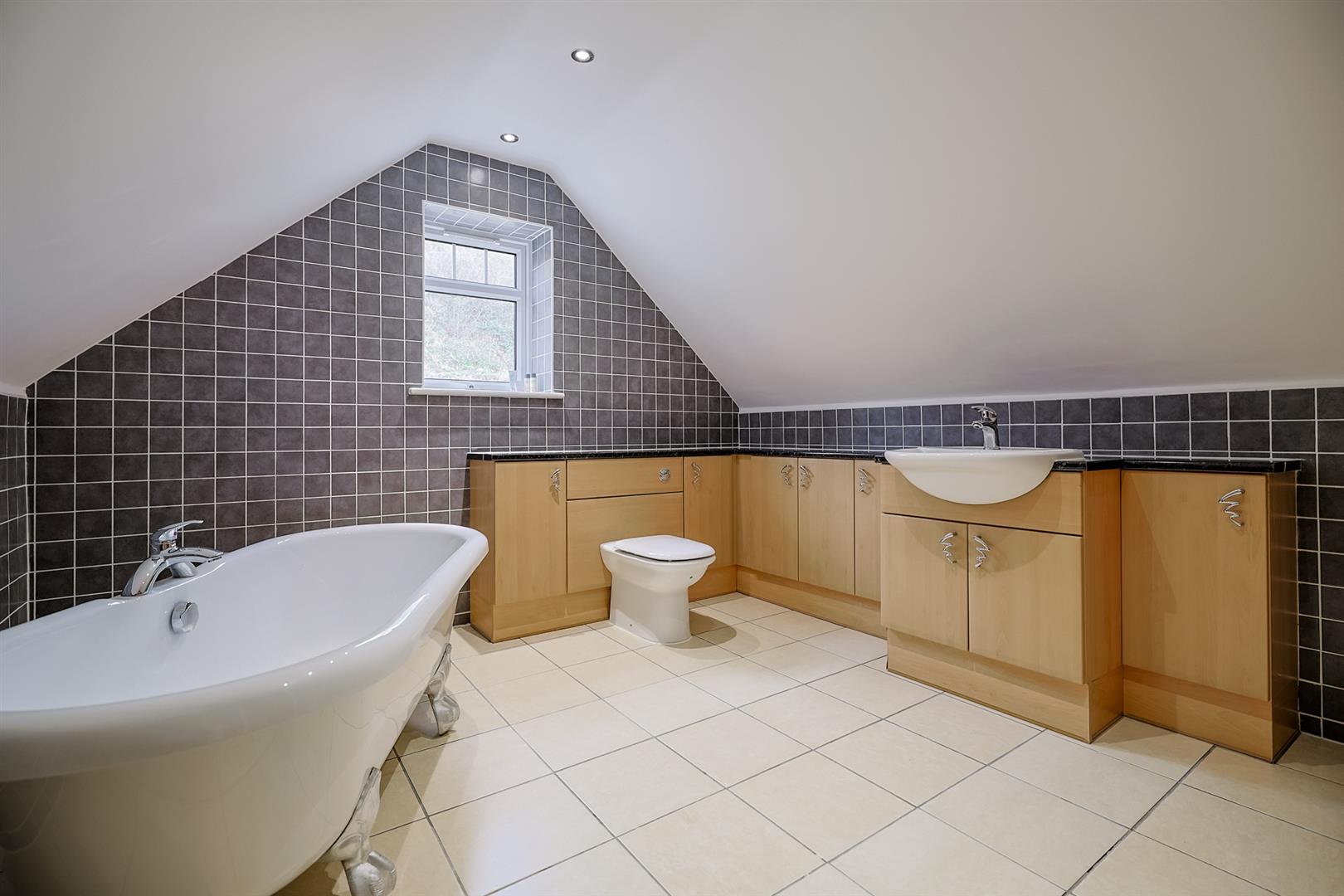 Seascape, Horton, Swansea, SA3 1LB